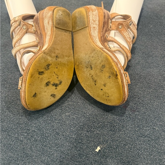 Bed Stu Metallic Tan Wedge Sandals - Picture 4 of 4